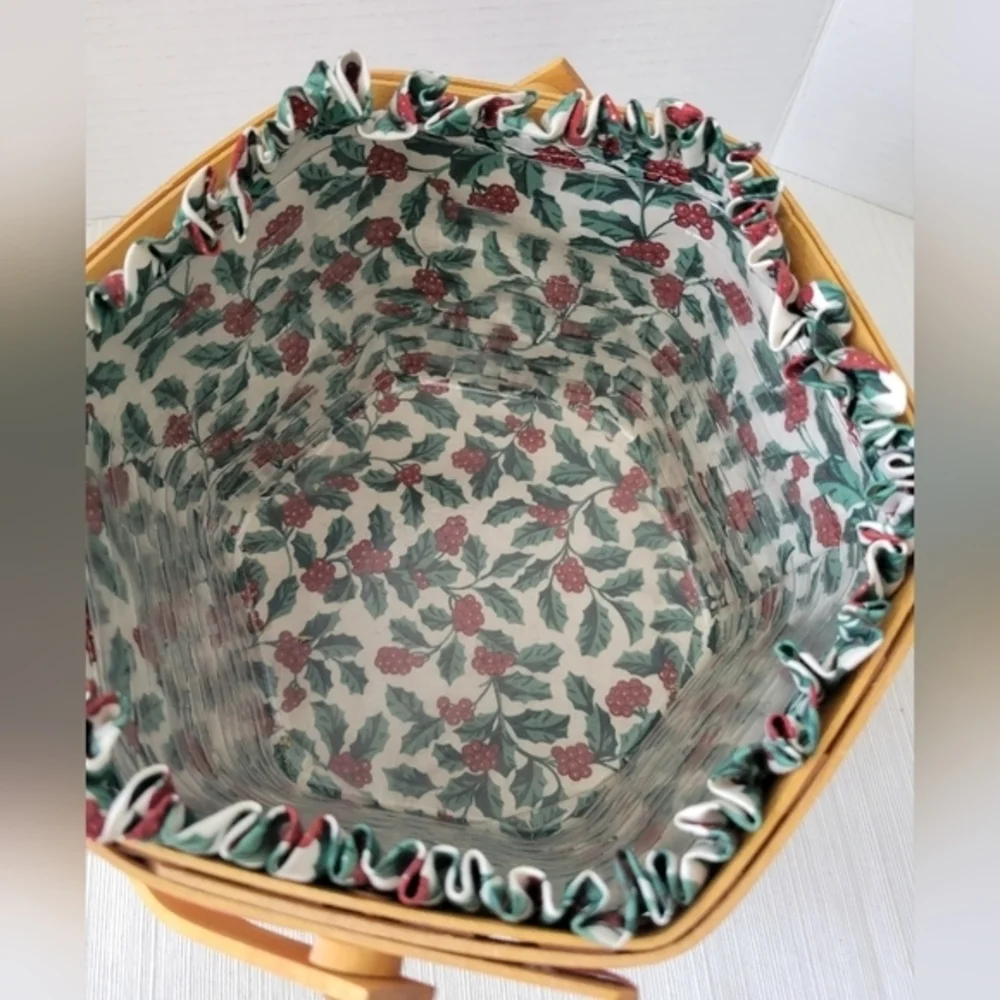 Longaberger 1997 Christmas Collection Snowflake‎ Basket with Protector and liner